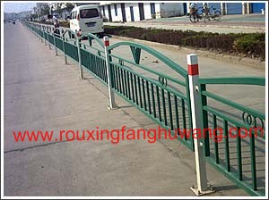 绿色浸塑市政护栏网